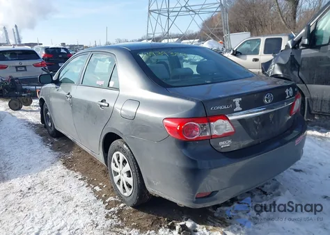 2011 Toyota Corolla Le z USA, uszkodzony, nr VIN 2T1BU4EE8BC675760